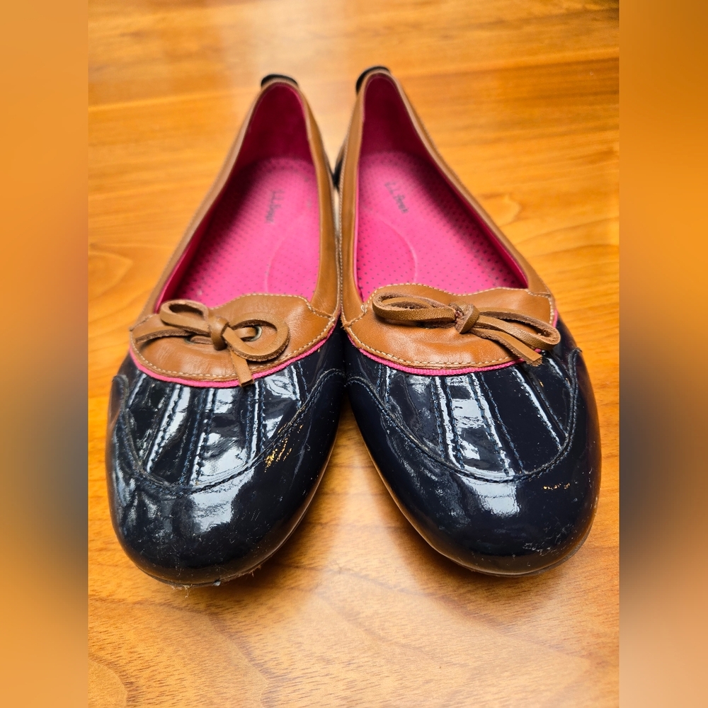 LL Bean Navy and Brown Women's rain Loafers. 9M - Picture 3 of 10